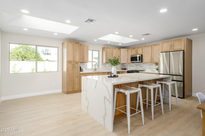 1316 Carter Dr, Tempe, AZ 85282