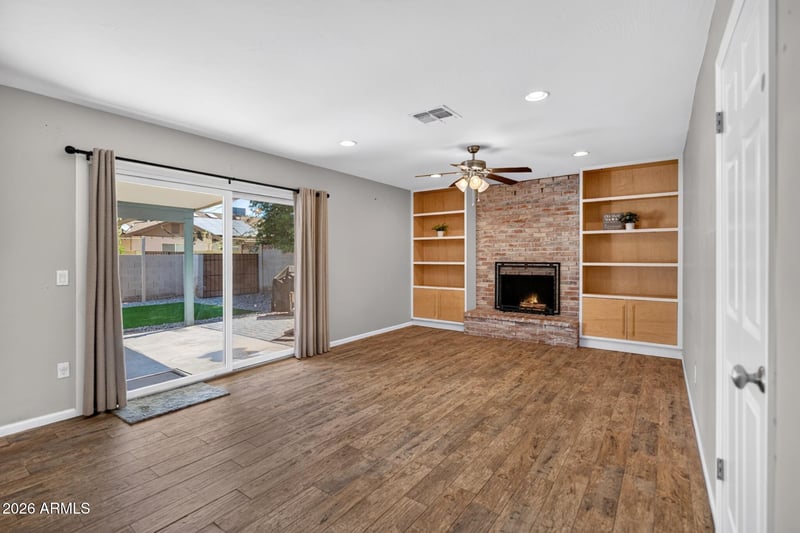1316 Woodman Dr, Tempe, AZ 85283