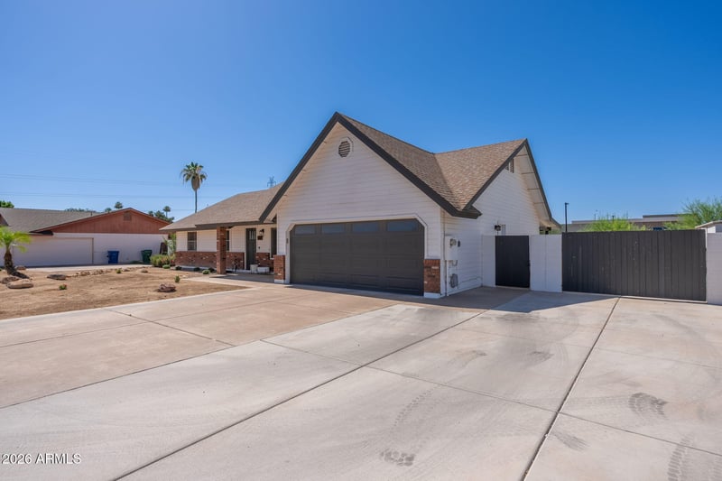 1317 E Kramer Cir, Mesa, AZ 85203
