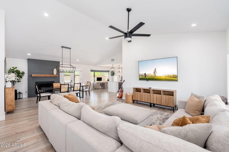 1317 E Kramer Cir, Mesa, AZ 85203