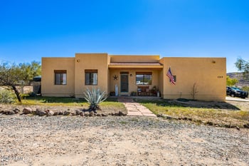 1317 Sabrosa Dr, New River, AZ 85087