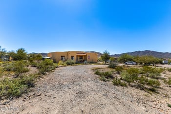 1317 Sabrosa Dr, New River, AZ 85087