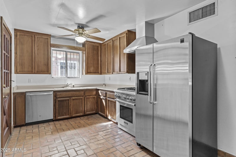 1318 Cedar St, Tempe, AZ 85281