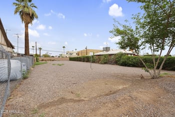 1318 E Jefferson St, Phoenix, AZ 85034