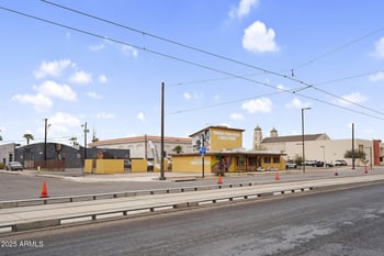 1318 Jefferson St, Phoenix, AZ 85034