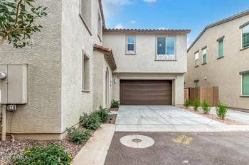 1319 Bluejay Dr, Chandler, AZ 85286