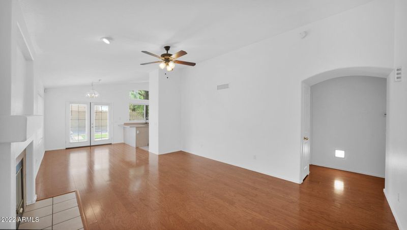 1319 E Muriel Dr, Phoenix, AZ 85022