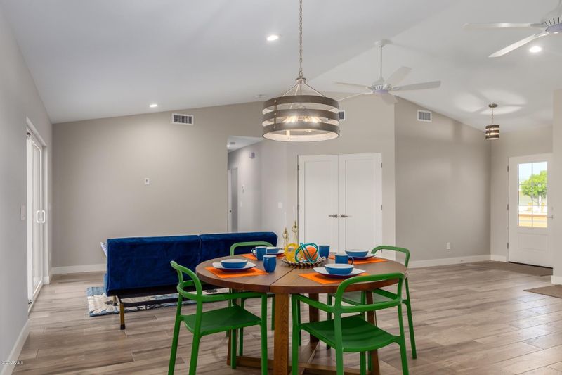 1319 E Oregon Ave, Phoenix, AZ 85014
