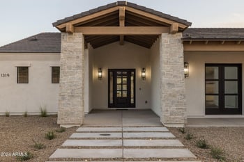 1319 Magma Rd, San Tan Valley, AZ 85144