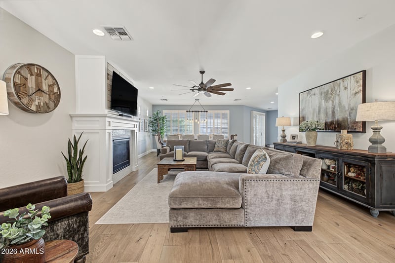1319 S Claiborne Ave, Gilbert, AZ 85296