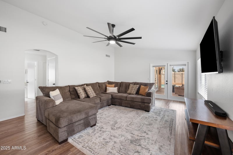 132 Jasper Dr, Gilbert, AZ 85233