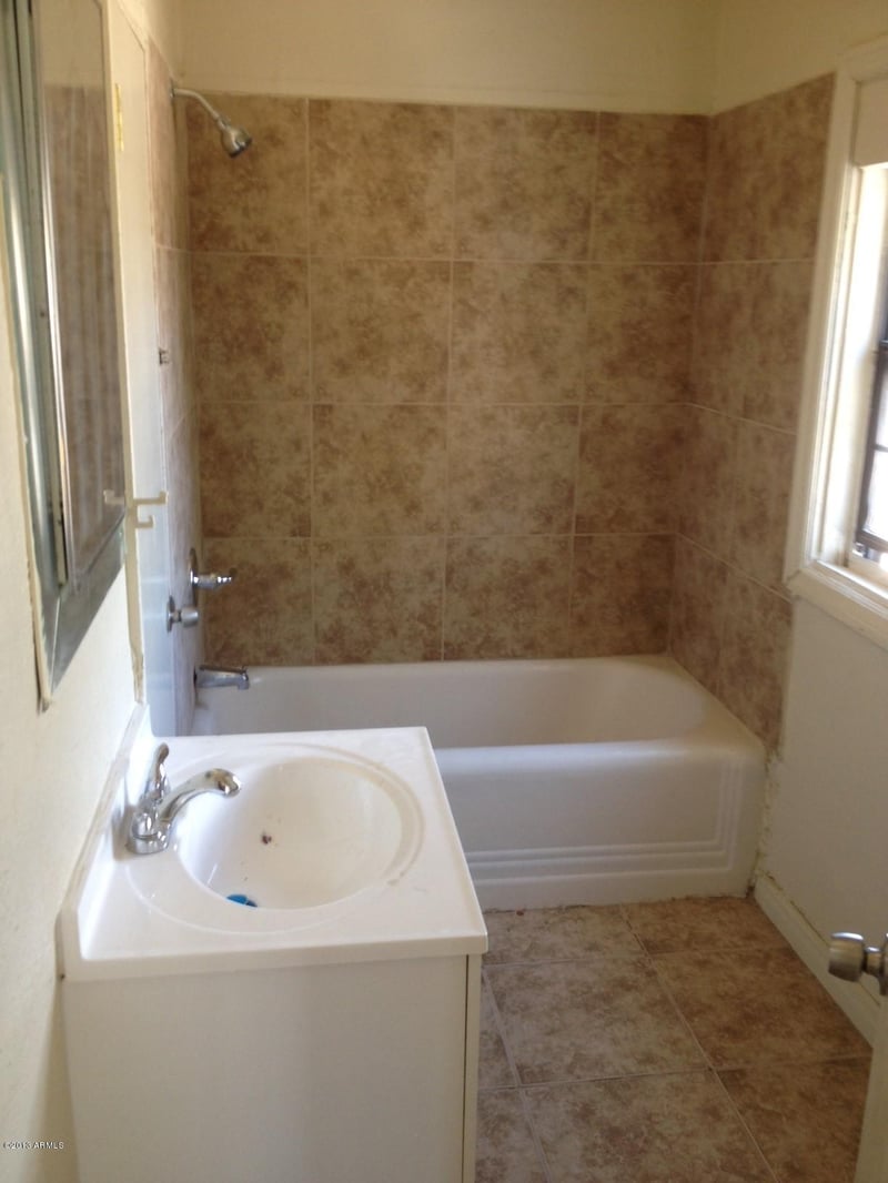 132 N 11th Ave, Phoenix, AZ 85007