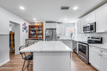 132 Temple St, Mesa, AZ 85204