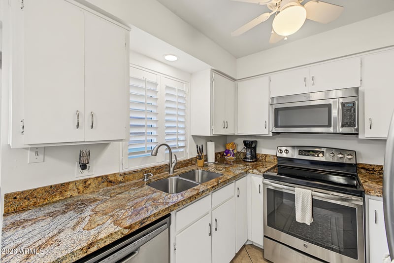 1320 E Bethany Home Rd #54, Phoenix, AZ 85014