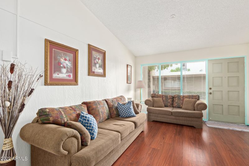 1320 E Bethany Home Rd #61, Phoenix, AZ 85014