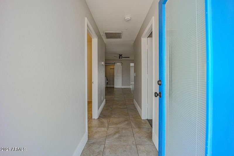 1320 E Orangewood Ave, Phoenix, AZ 85020