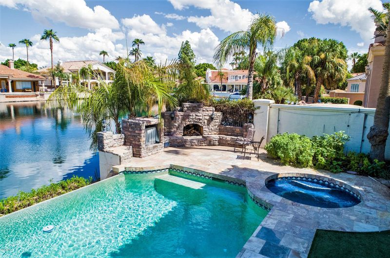 1320 E Treasure Cove Dr, Gilbert, AZ 85234
