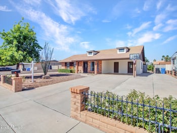 1320 Wickieup Ln, Phoenix, AZ 85027