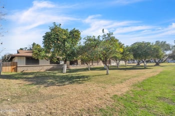 13201 64th Dr, Glendale, AZ 85304