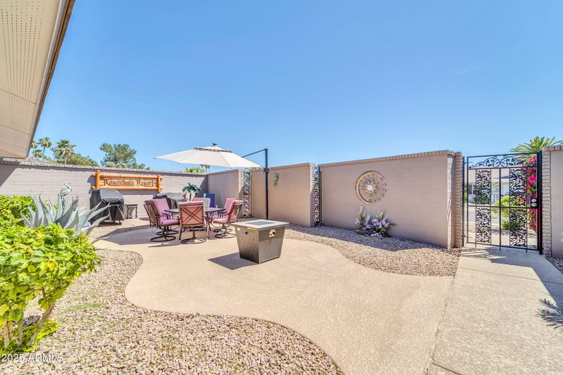 13202 Beechwood Dr, Sun City West, AZ 85375