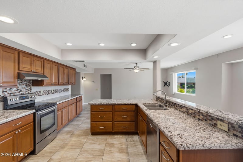 13203 W Copperstone Dr, Sun City West, AZ 85375