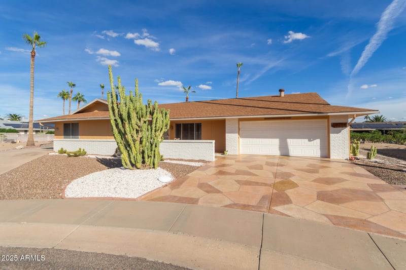 13206 Spanish Garden Dr, Sun City West, AZ 85375