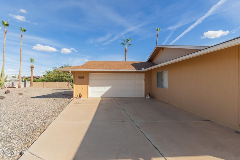 13206 Spanish Garden Dr, Sun City West, AZ 85375