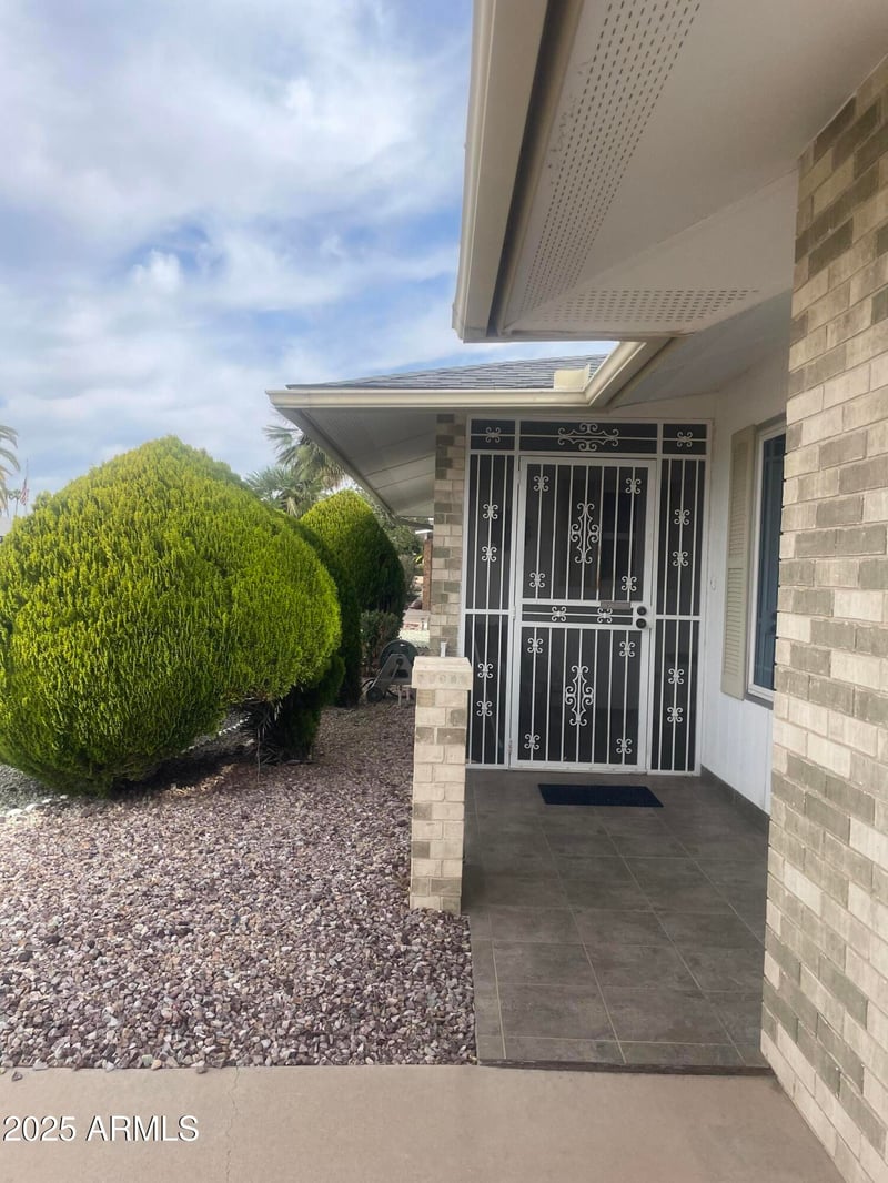 13207 Branding Iron Dr, Sun City, AZ 85351