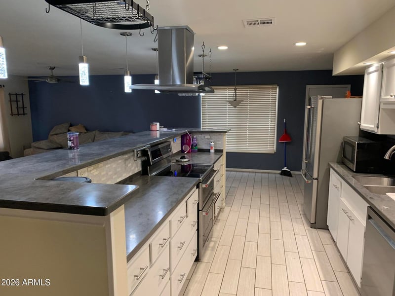 13207 W Desert Glen Dr, Sun City West, AZ 85375