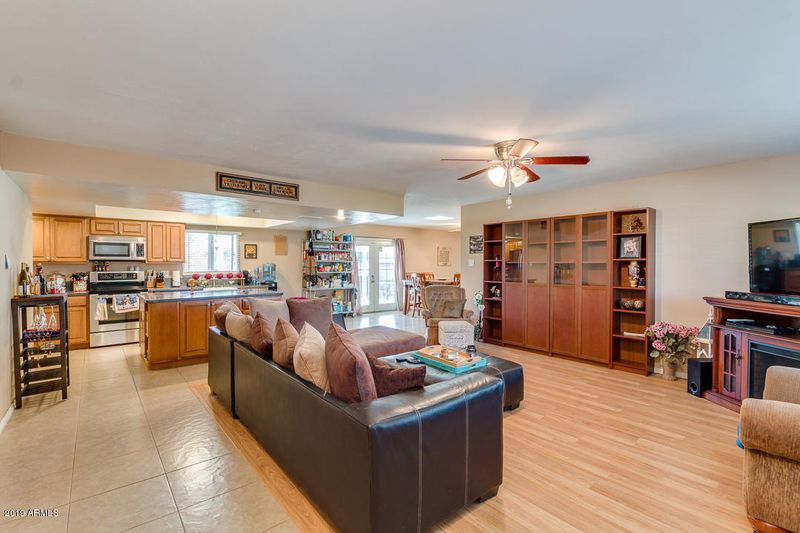 13209 N 21st Ave, Phoenix, AZ 85029