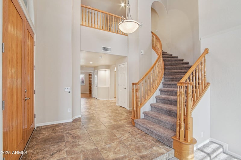 1321 E Desert Flower Ln, Phoenix, AZ 85048