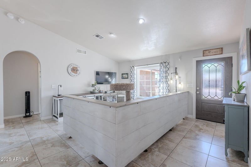 1321 Rowen --, Mesa, AZ 85207