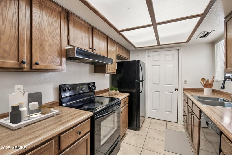 13212 26th Dr, Phoenix, AZ 85029