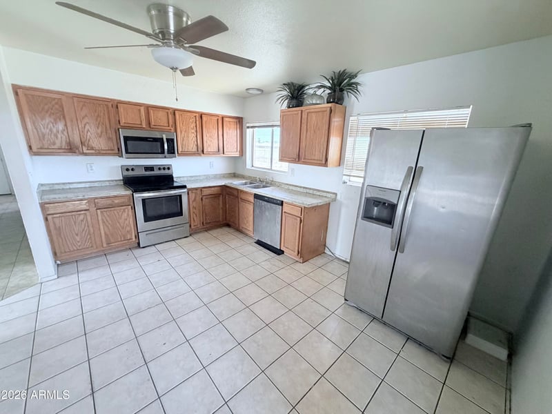 13216 W Tuckey Ln, Glendale, AZ 85307