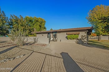 13217 65th Dr, Glendale, AZ 85304