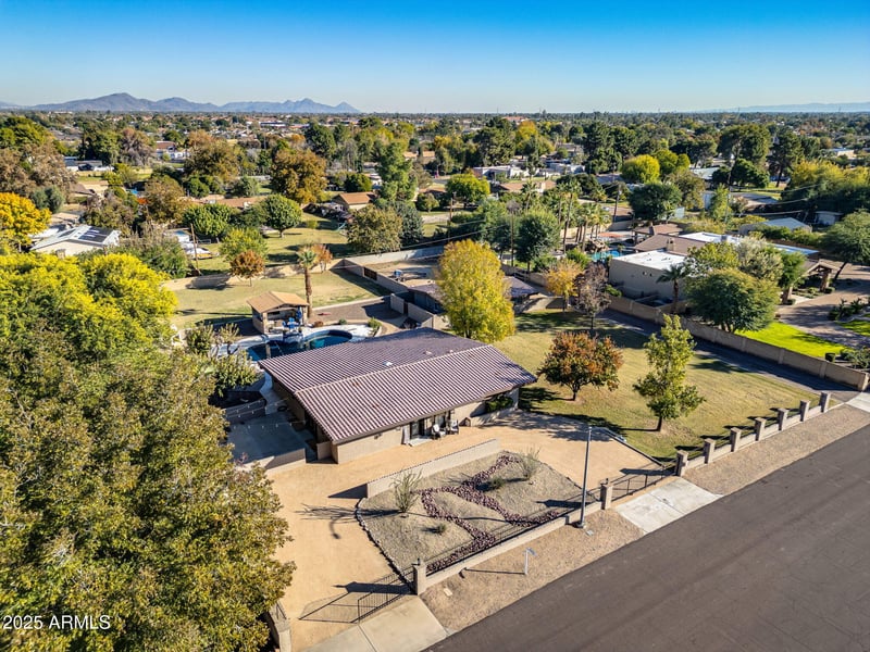 13217 65th Dr, Glendale, AZ 85304