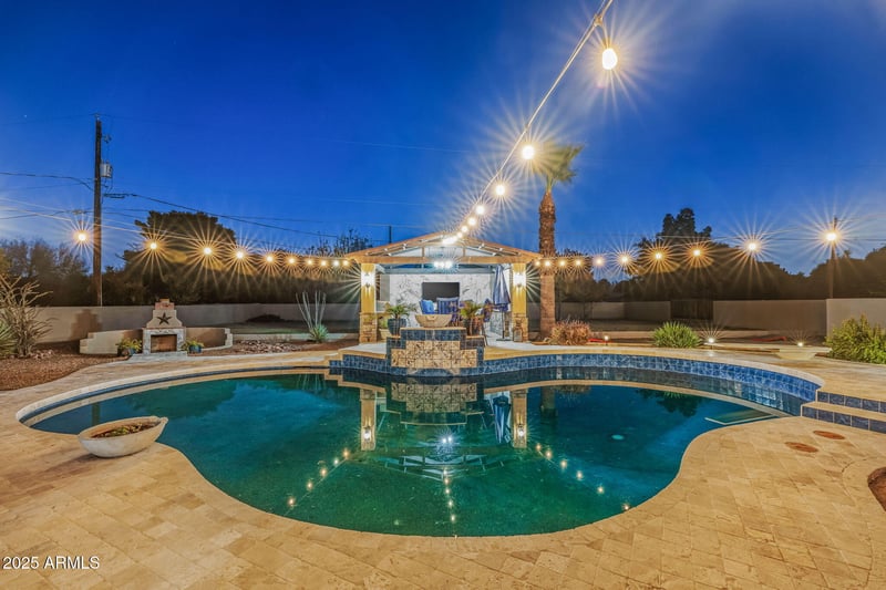 13217 65th Dr, Glendale, AZ 85304