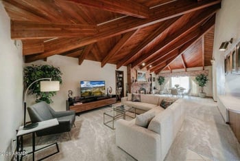 1322 Aster Dr, Phoenix, AZ 85029