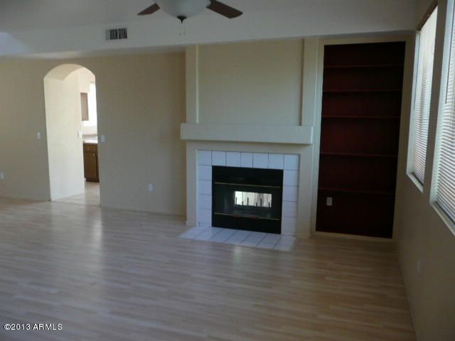 1322 E Cathedral Rock Dr, Phoenix, AZ 85048