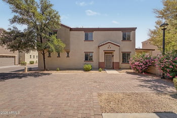 1322 E Dunbar Dr, Phoenix, AZ 85042