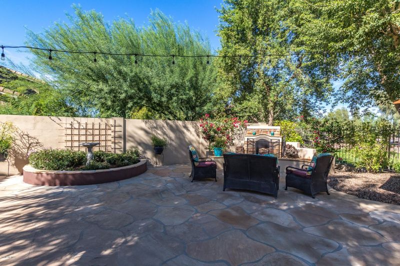 1322 E Strawberry Dr, Gilbert, AZ 85298