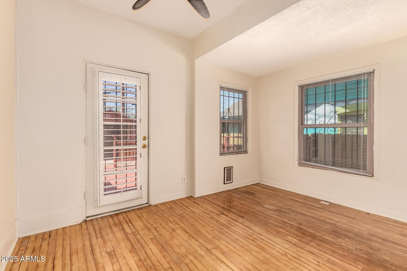 1322 Monroe St, Phoenix, AZ 85007