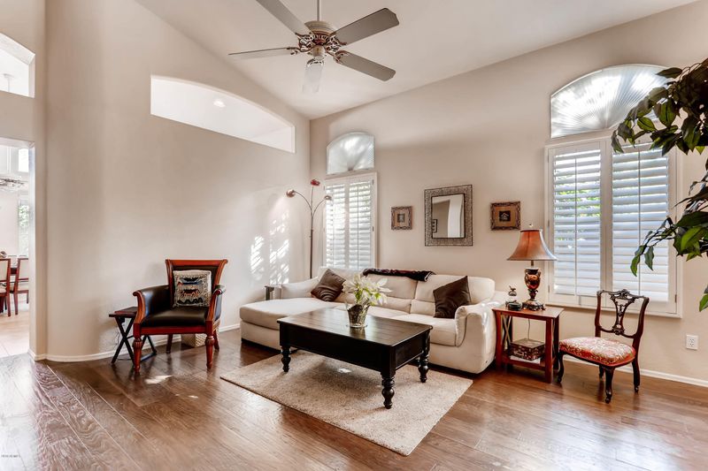 1322 W Escuda Rd, Phoenix, AZ 85027