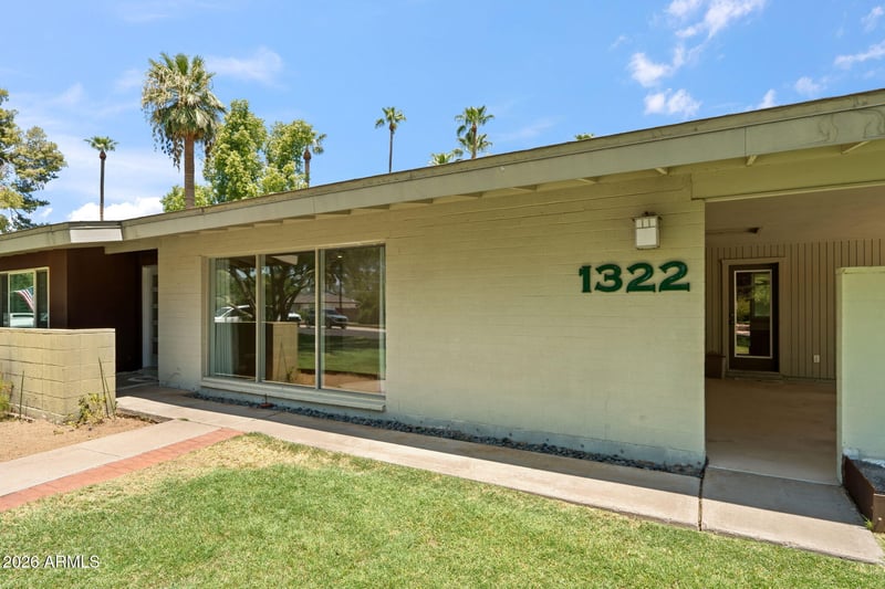 1322 W Frier Dr, Phoenix, AZ 85021