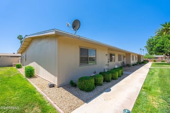 13221 110th Ave, Sun City, AZ 85351