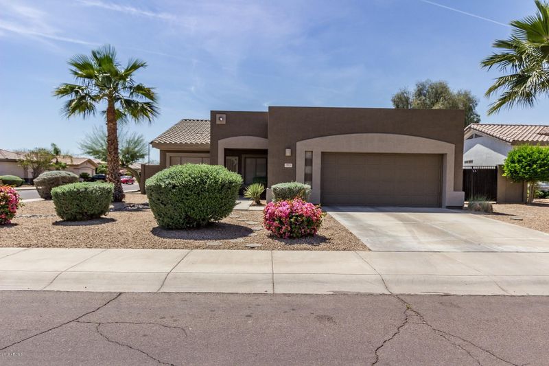 13221 W Edgemont Ave, Goodyear, AZ 85395
