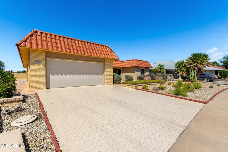 13222 Castlebar Dr, Sun City West, AZ 85375