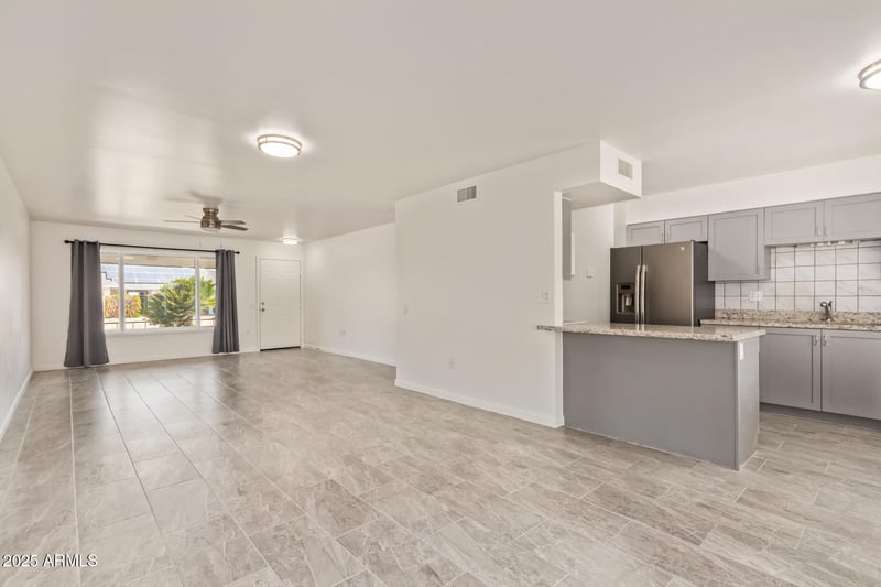 13223 Bonanza Dr, Sun City West, AZ 85375