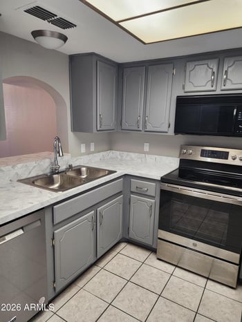 1323 Hardy Dr, Tempe, AZ 85281