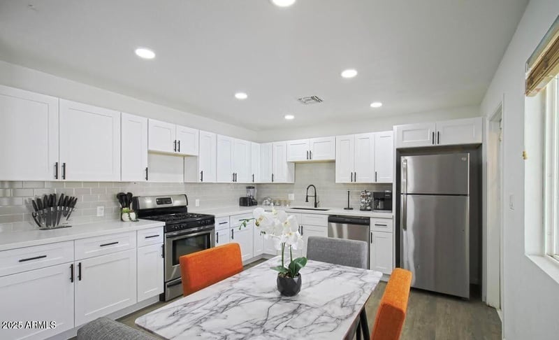 1323 W 10th Pl, Tempe, AZ 85281